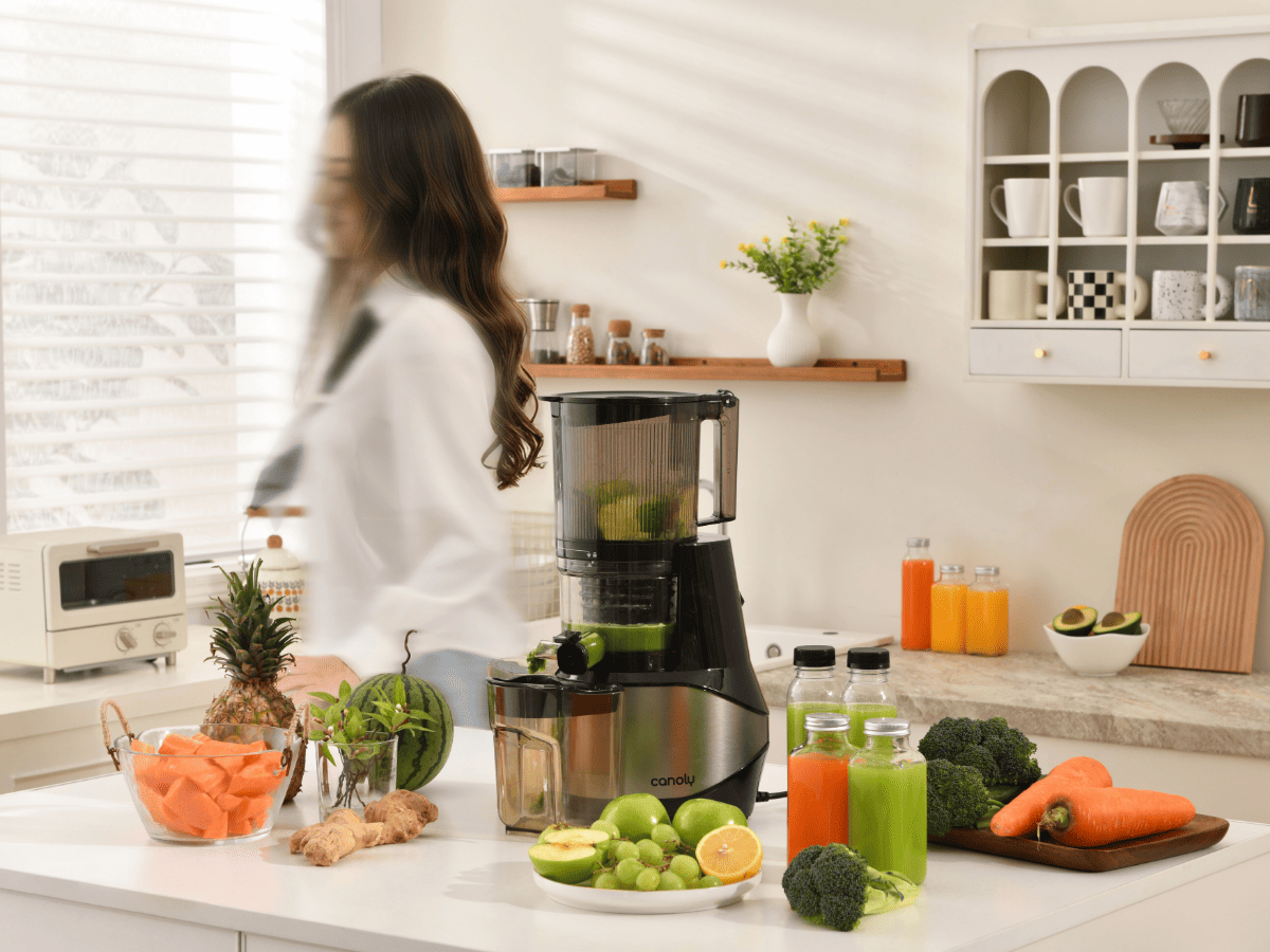 cold press juicer for daily use -Canoly C09 cold press juicer in a modern kitchen